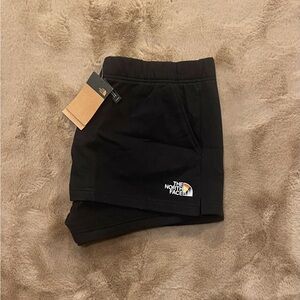 THE NORTH FACE XL EXTRA LARGE WOMENS SHORTS BLACK COTTON NWT ATHLETIC LEISURE